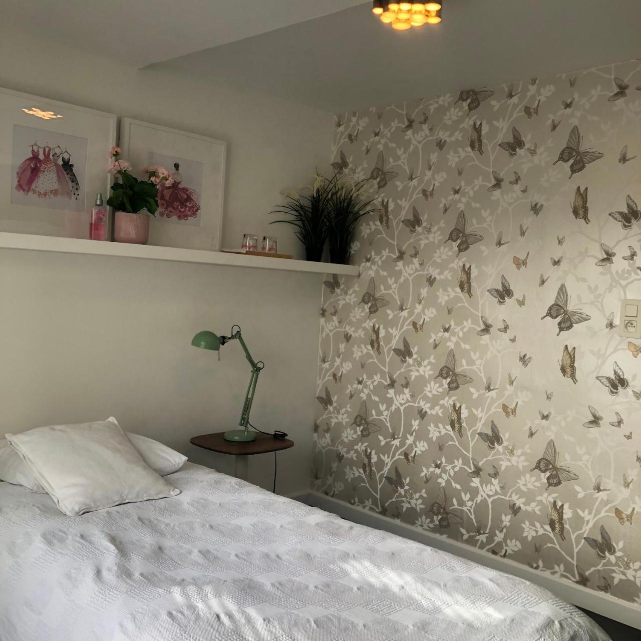 Gasthuis Poppies , Free Parking 3*